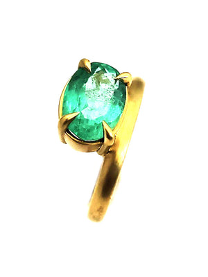 Oval Shaped Emerald Ring